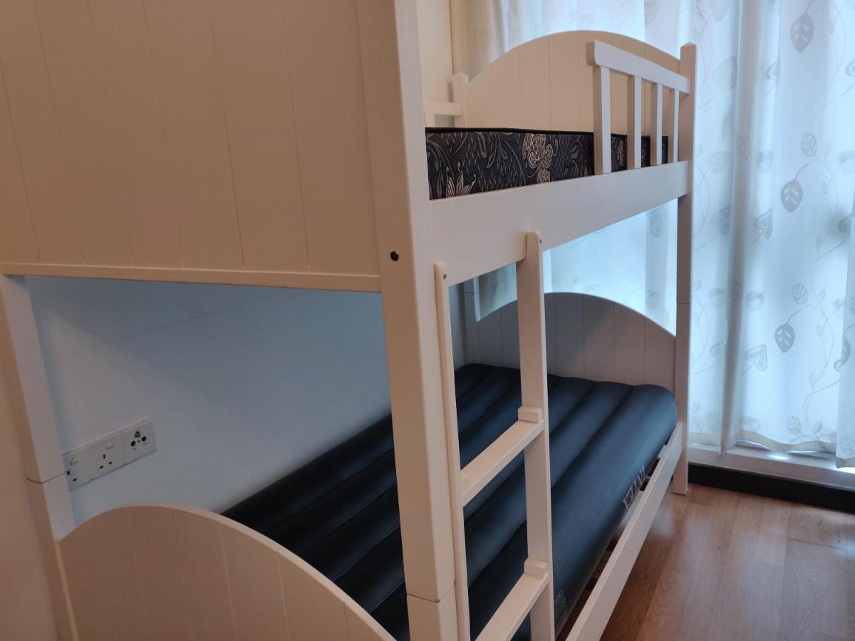 Starsbed Klcc Skyview Roof Pool Hostel Kuala Lumpur Dış mekan fotoğraf