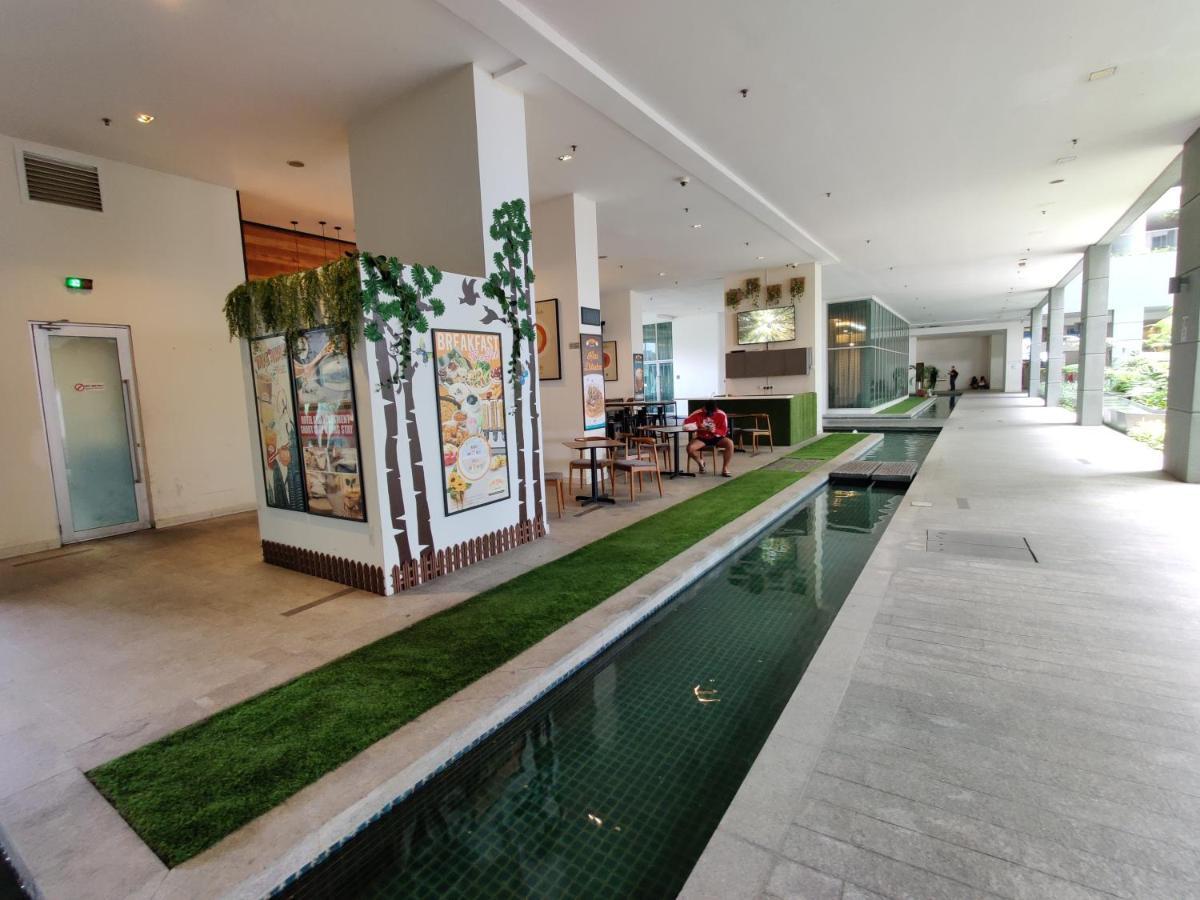 Starsbed Klcc Skyview Roof Pool Hostel Kuala Lumpur Dış mekan fotoğraf