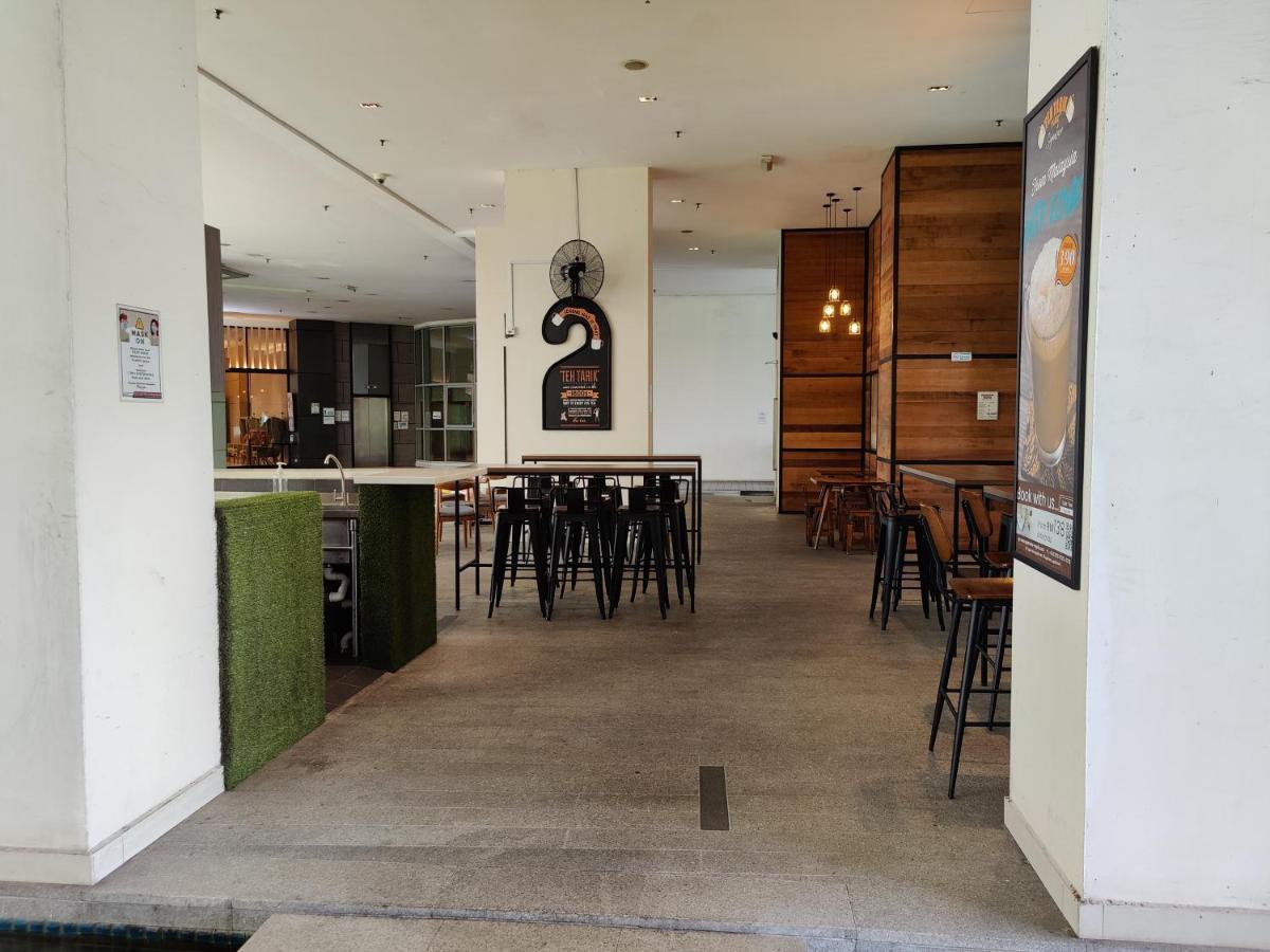 Starsbed Klcc Skyview Roof Pool Hostel Kuala Lumpur Dış mekan fotoğraf
